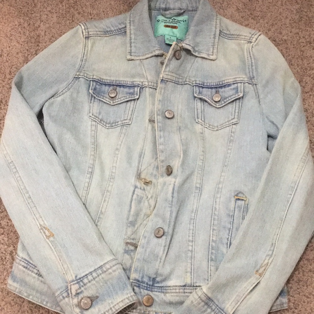 Women’s blue jean jacket